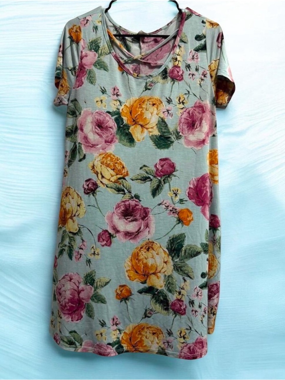 Women’s Floral Midi Dress in Light Blue with Pink & Yellow Roses M